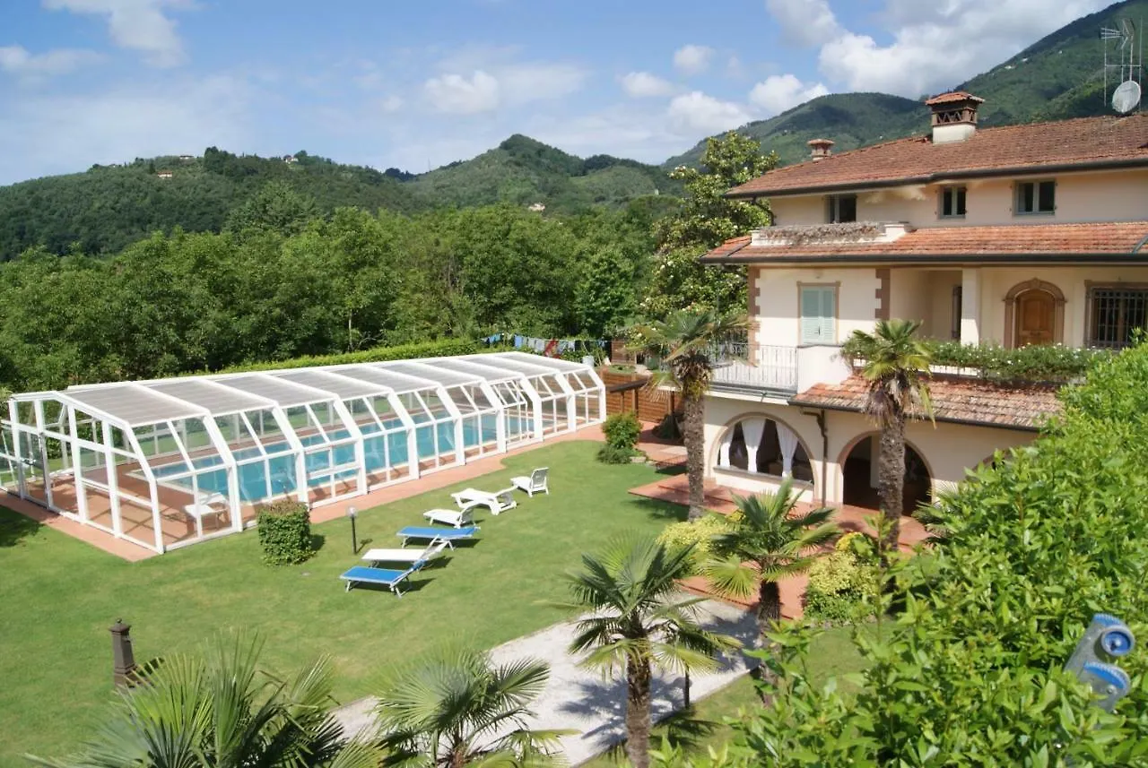 Queen Villa Camaiore