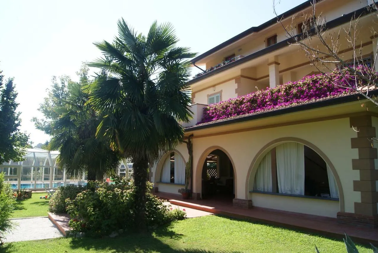 Queen Villa Camaiore Italy