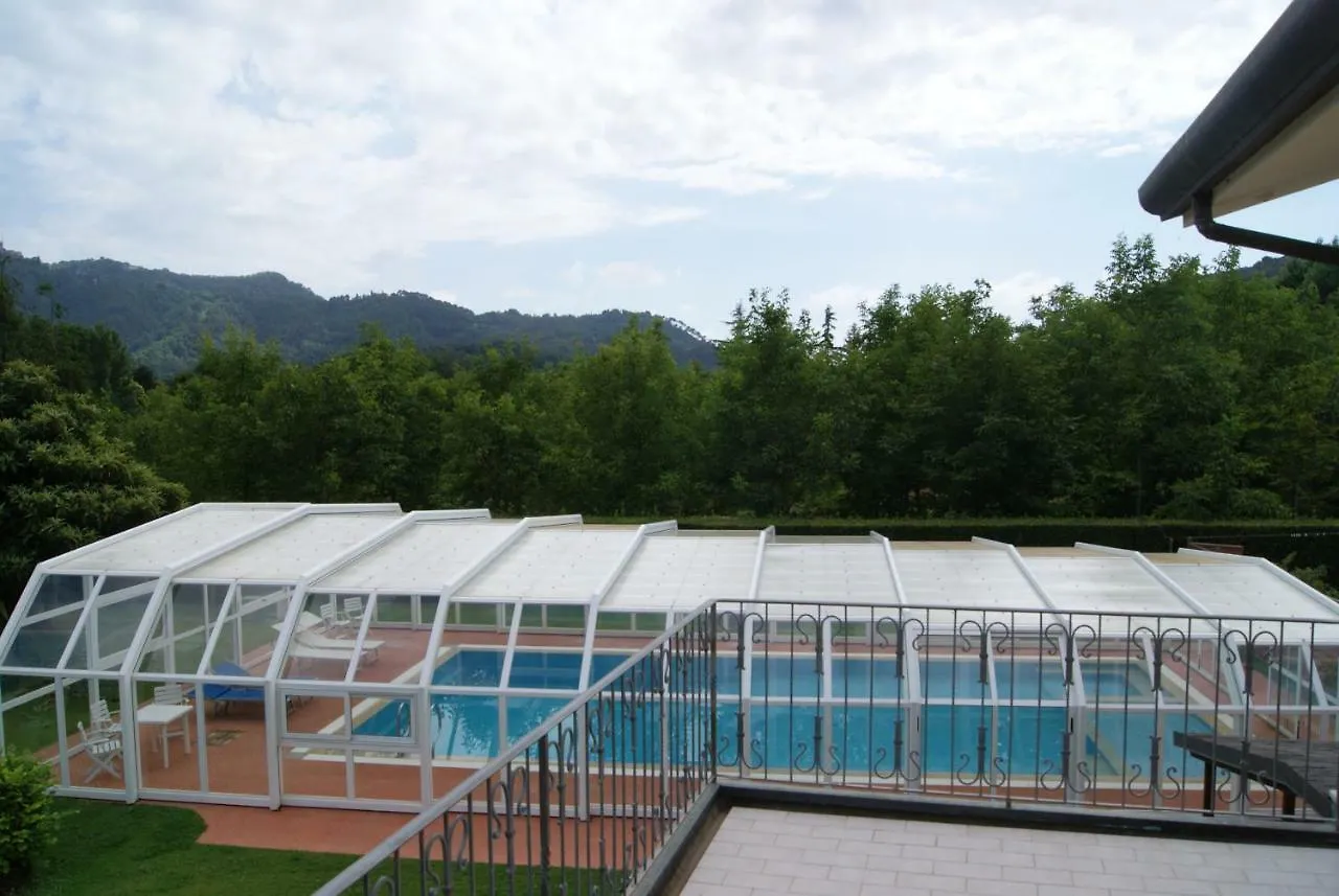 Queen Villa Camaiore