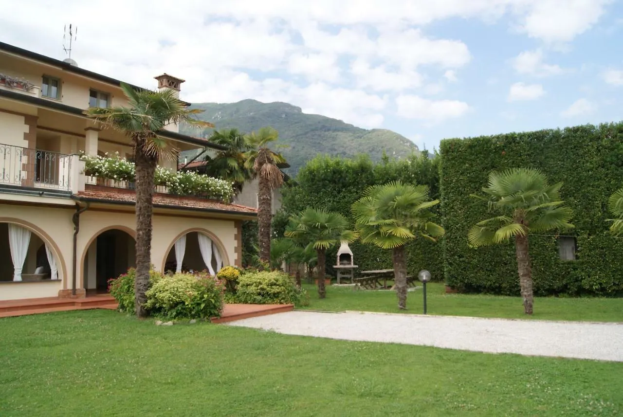 Queen Villa Camaiore Italy